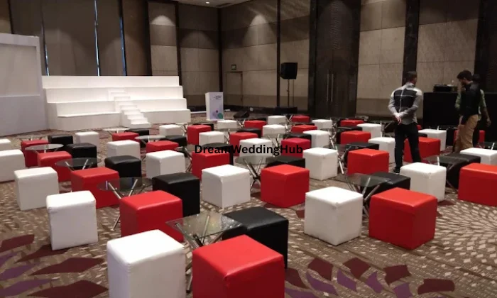 DivinExhibit Rentals LLP